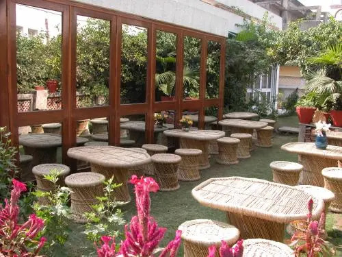 Petite Homestays