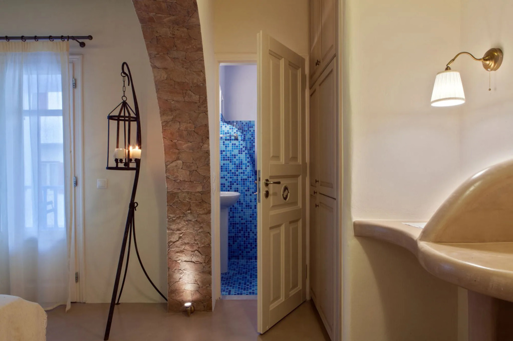 Tinos Aqua Palazzo