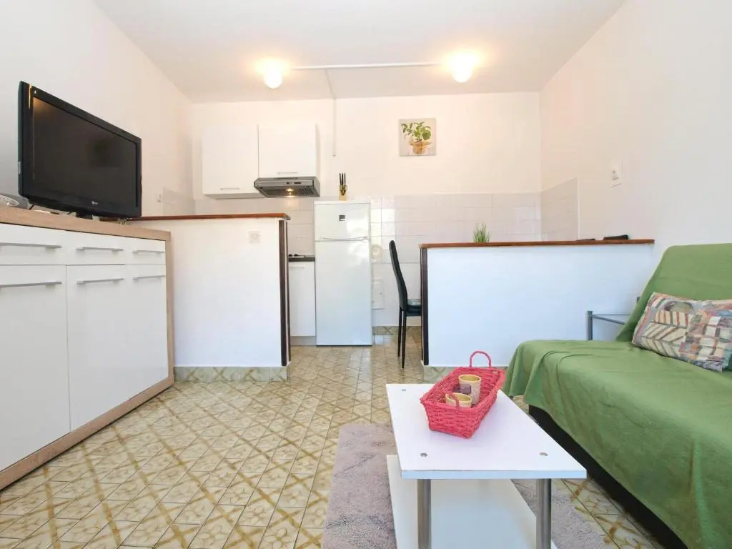 Apartment Riva Rabac 1825