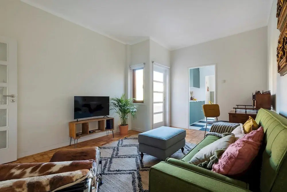 Breinr · Trendy and Spacious 3BR Family Home