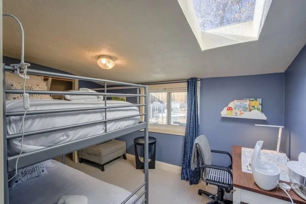 Downtown 1900 Classic 3 Bedroom Value
