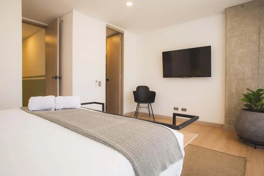 NOK Amazing w/ Balcony 3 BR in Laureles Medellín