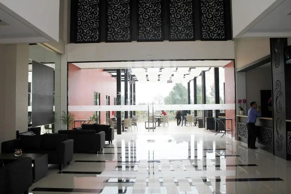 Padjadjaran Suites Resort and Convention Hotel