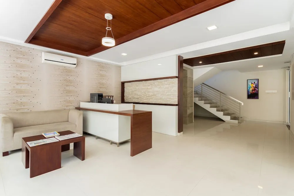 D Homz Suites