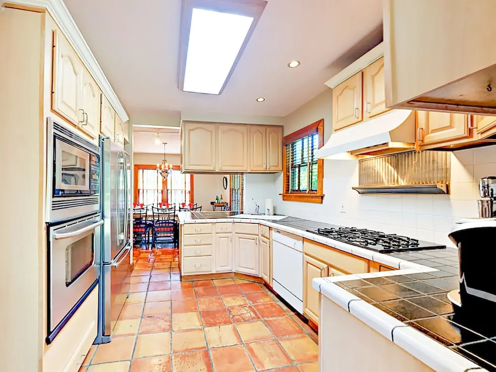Old Northwood - 3 Br Home