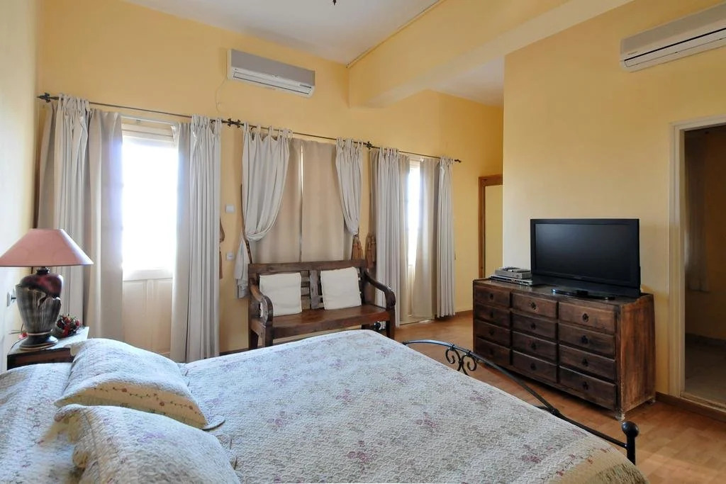 Shulamit Inn