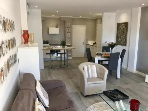 Loger Confort Apartments Beach&Pool