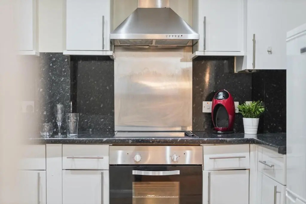 GRANGE City 2 Bed Modern Apartment by Tower Bridge London Bridge