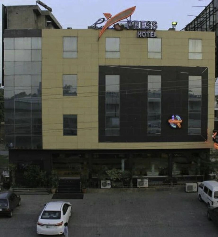 Express Hotel Lahore
