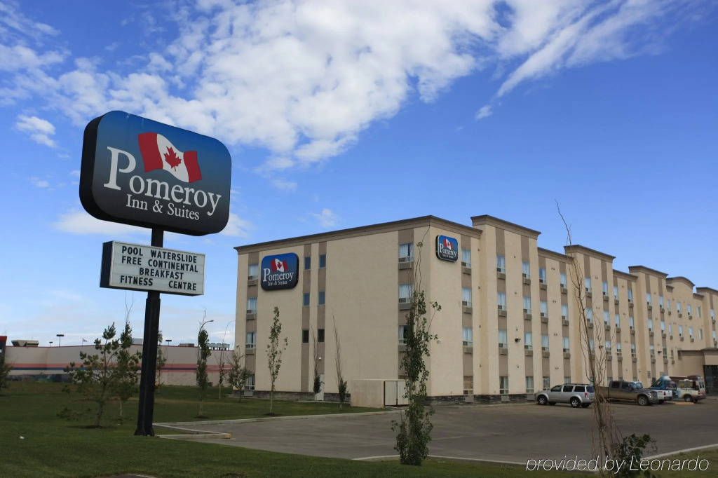Pomeroy Inn and Suites Dawson Creek
