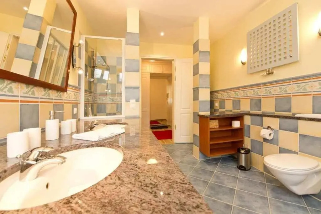 Villa Hintze App 15