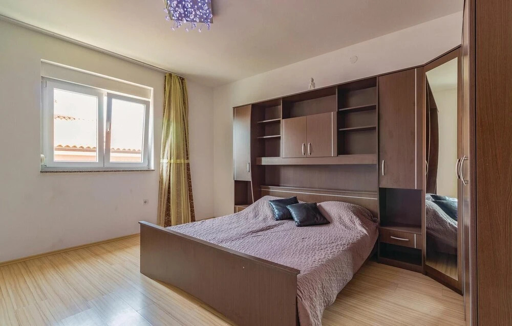 Stunning Home in Pula With Wifi and 7 Bedrooms