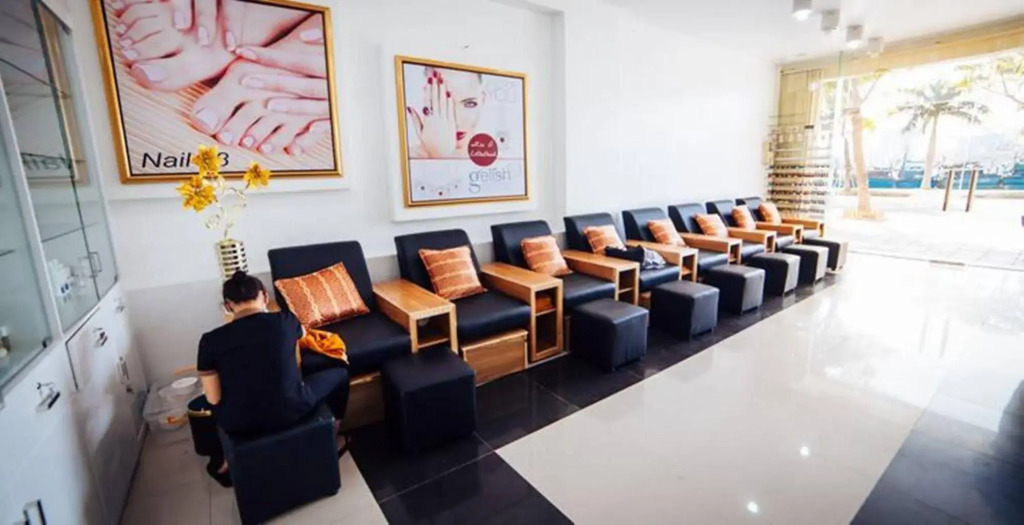 Bezel Hotel
