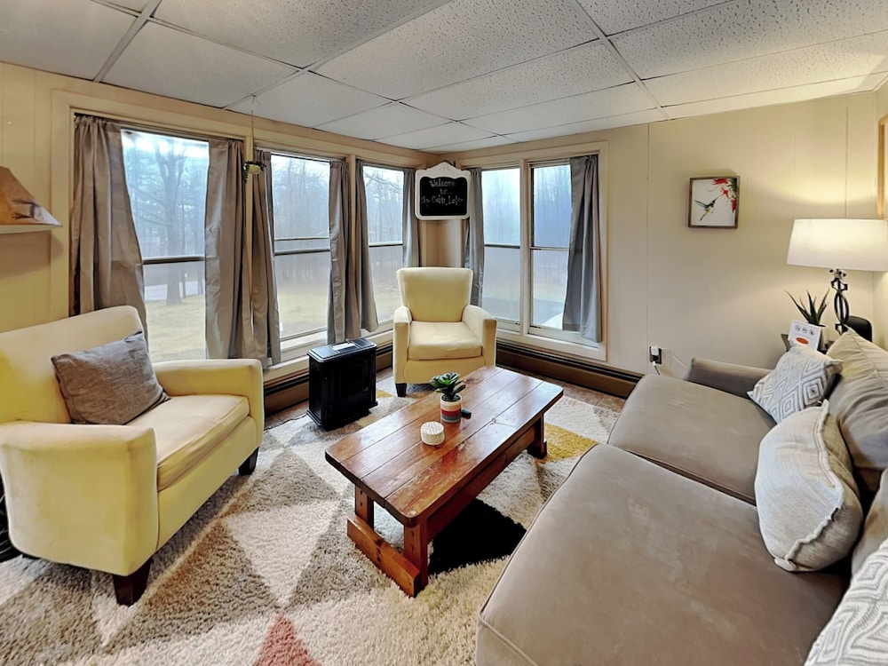 The Whiskey Barrel Lodge by Taylor Made Deep Creek