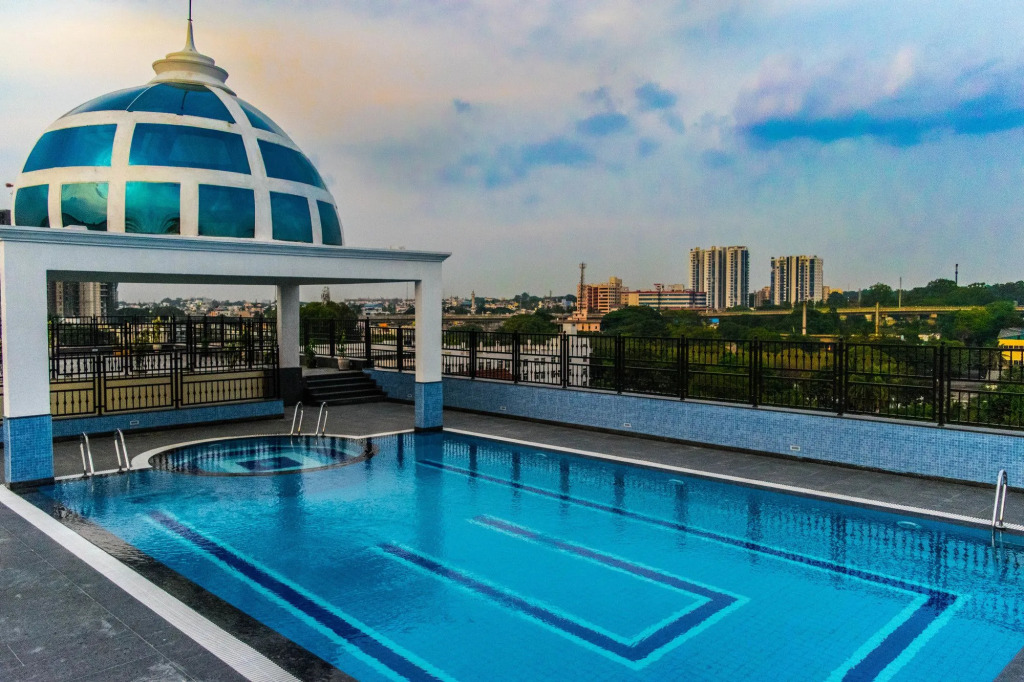 Rg Royal Hotel