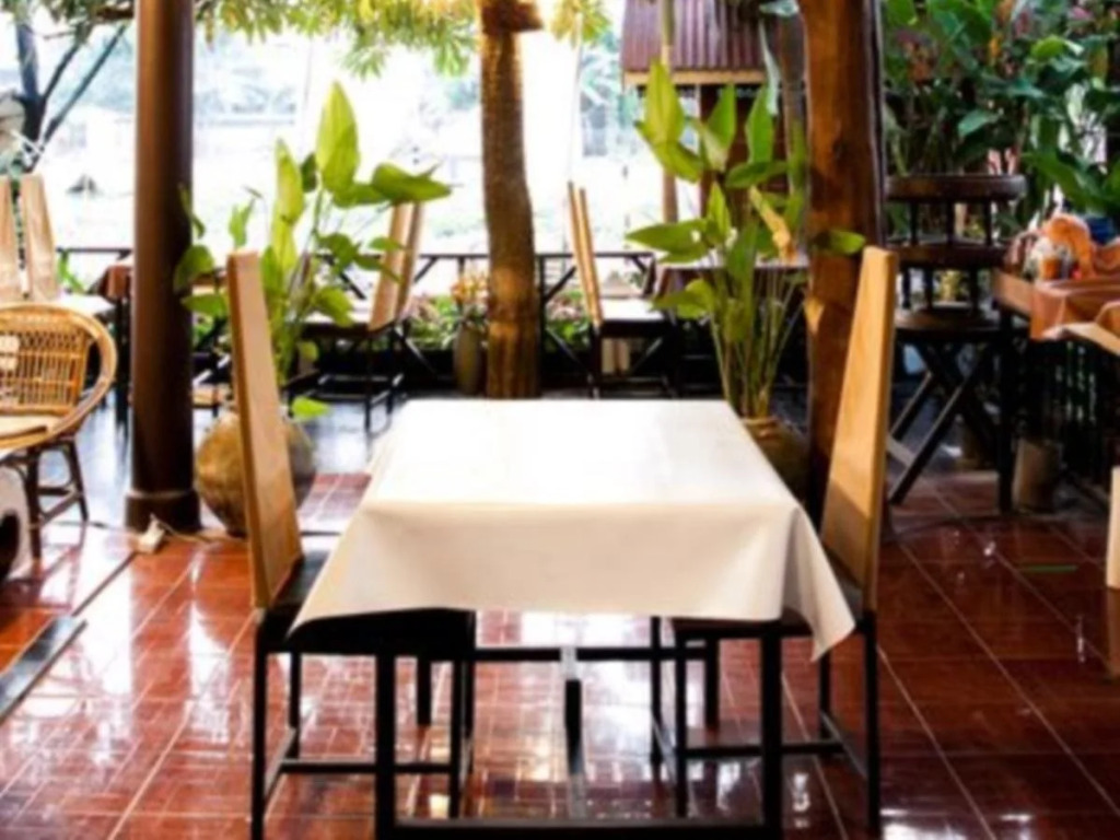 Baan Puang Petch