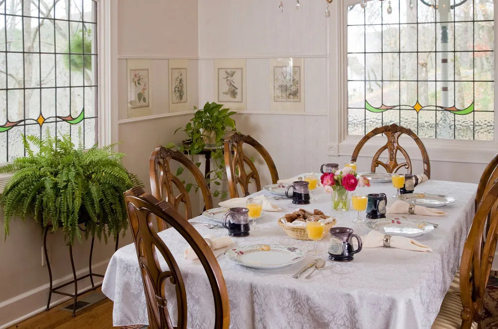 Arsenic and Old Lace Bed & Breakfast Inn