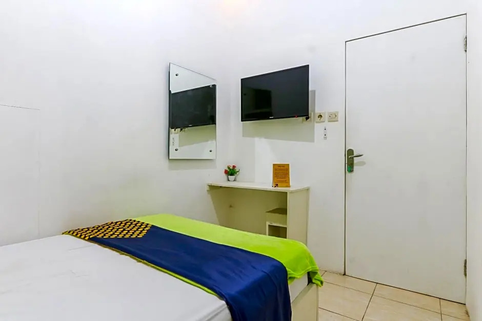 SPOT ON 2332 D'green Homestay