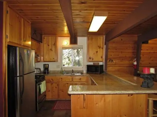 070 Tree Top Cabin
