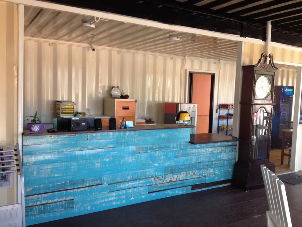 Retro Box Hotel Chumphon