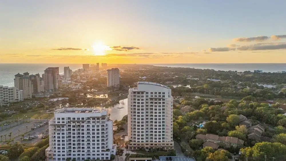 Resort Condo Steps to Beach Pool, Hot Tub, Tennis, Golf Sandestin, Miramar Beach