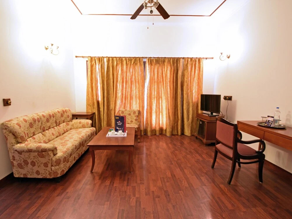 OYO 2856 Tullahmore Estate