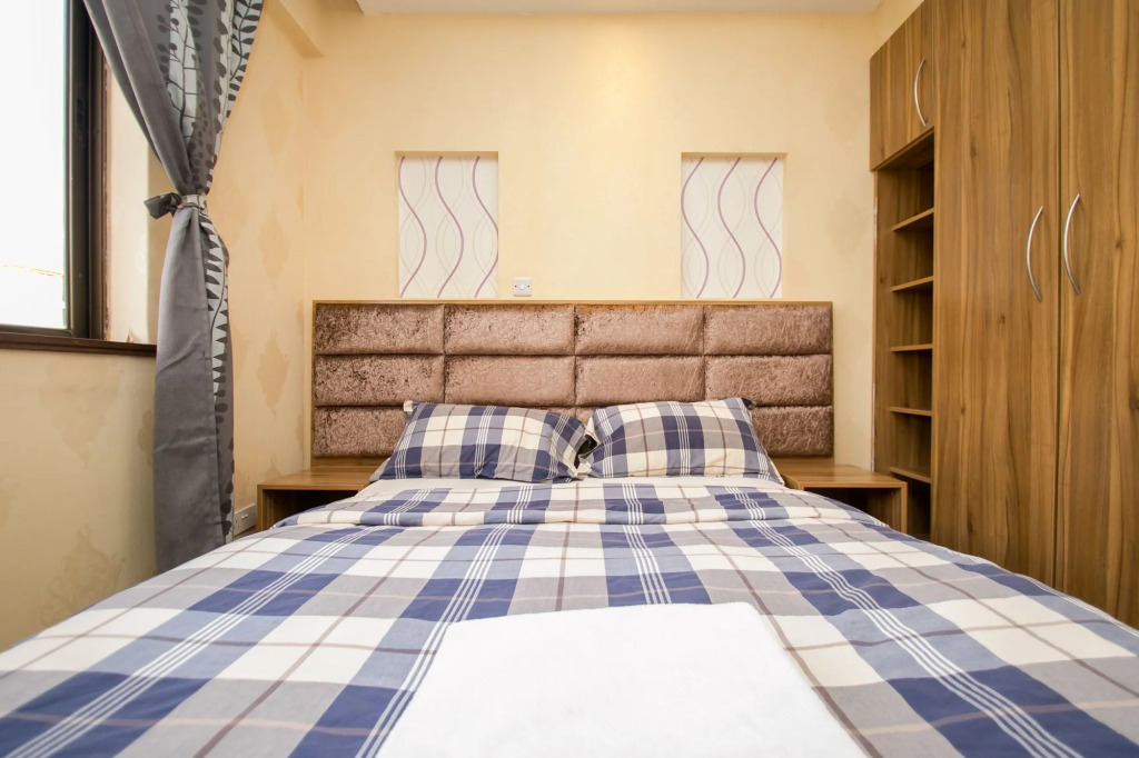 Kates Hotel & Residence