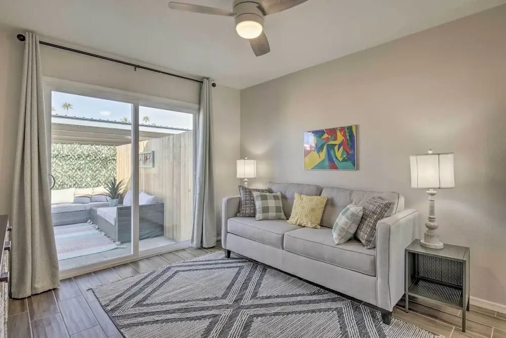 Walk to Old Town Scottsdale: Apartment w/ Patio!