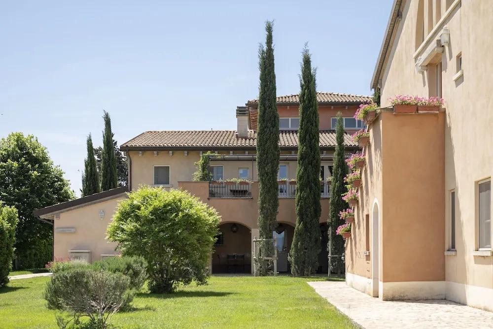Guadalupe Tuscany Resort