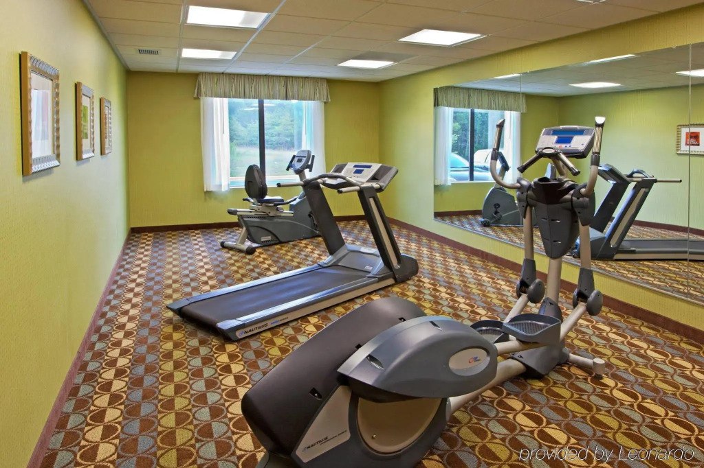 Holiday Inn Express Hotel & Suites Thornburg-S. Fredericksburg by IHG