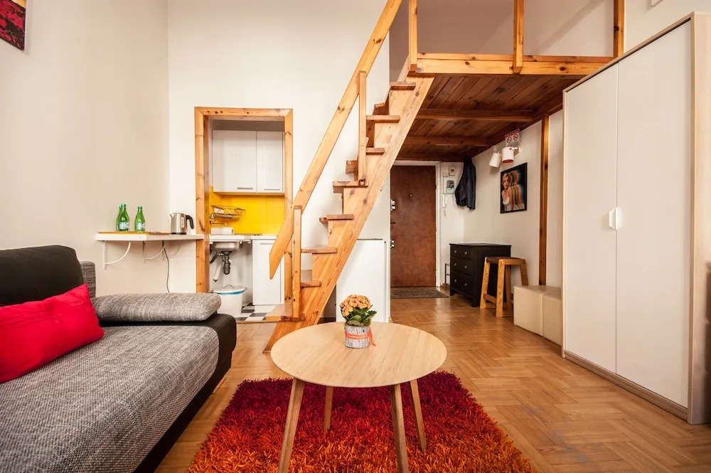 Elegant Apartment Royal Castle
