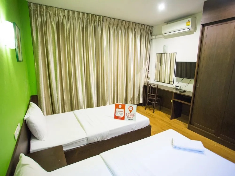 NIDA Rooms Phra Khanong 2163 Place