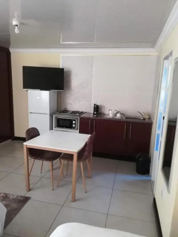 Lalela House Boutique Guesthouse