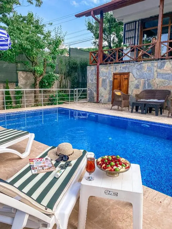 Havuzlu Mustakil Lüx Villa Doğa SAPANCA 150 MT2