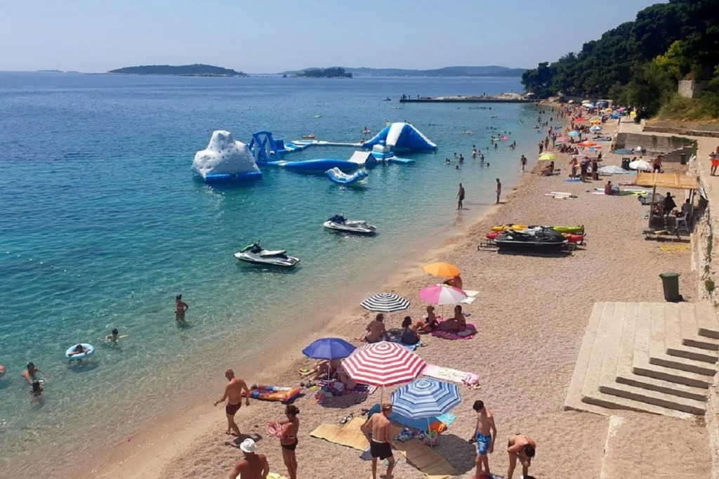 Jaki - 150 m From Beach - A3