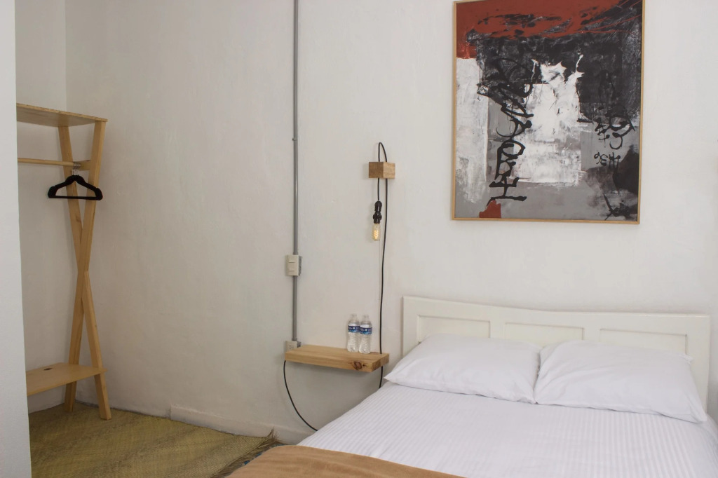 La Tozi Hotel