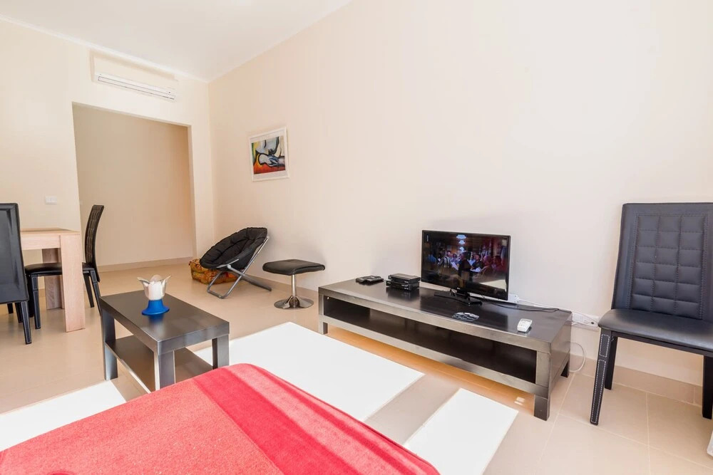 15min walk to Cabanas center, Pool, Wifi, Bbq and air-conditioning