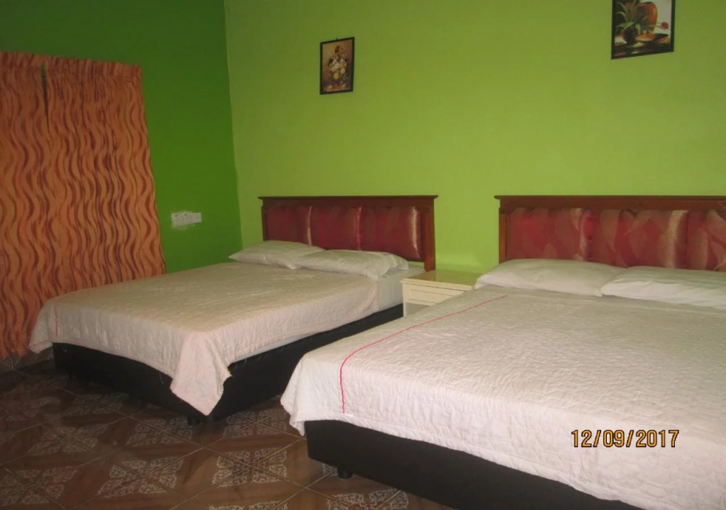 Pantai Tengah Beach Inn