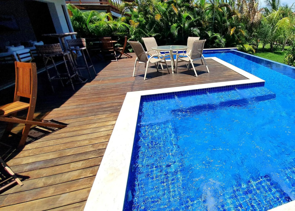 6 suítes com sofisticação e conforto na Praia do Forte!