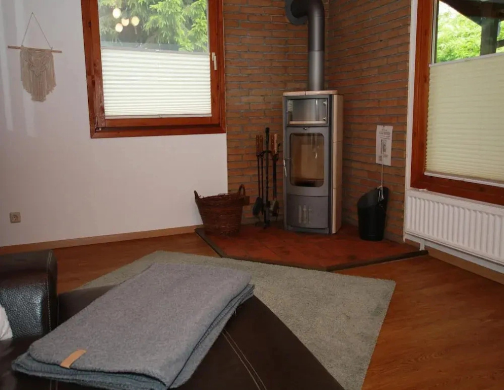 Ferienhaus in der Nahe des Sees, Haustierfrei
