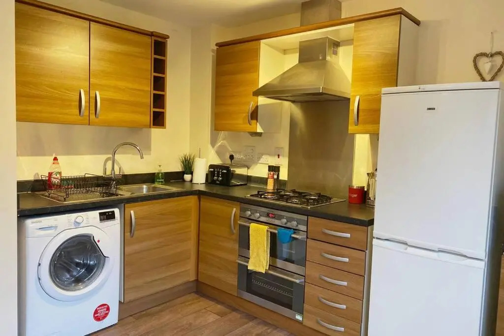 EasyRest House in Peterborough - Perfect for Contractors - Private Parking