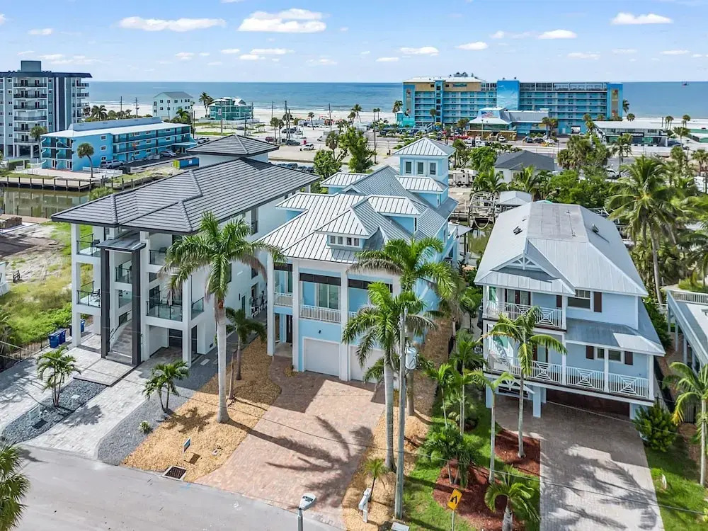571 Seabatical: Canal Front With Pool! 5 Bedroom Home