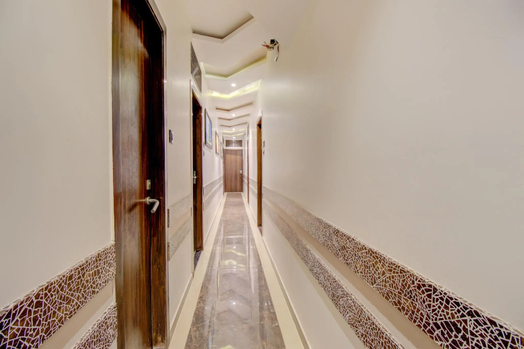 Meriton Buisness Hotel Mumbai International airport T-2