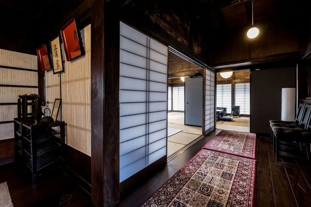 Classic Japan Living Miuraya