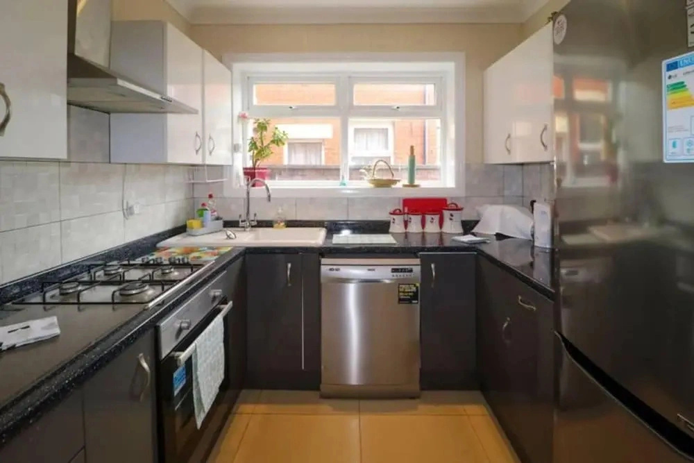 Impeccable 4-bed House in Blackpool