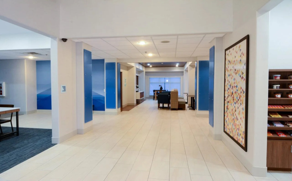 Holiday Inn Express Hotel & Suites New Boston by IHG