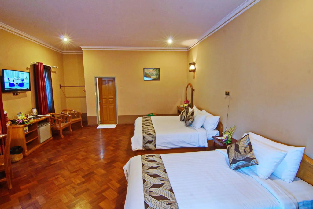Triumph Hotel