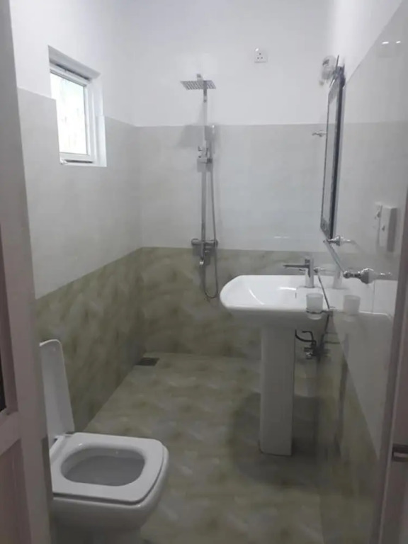 Yoho Villa Sixty Seven