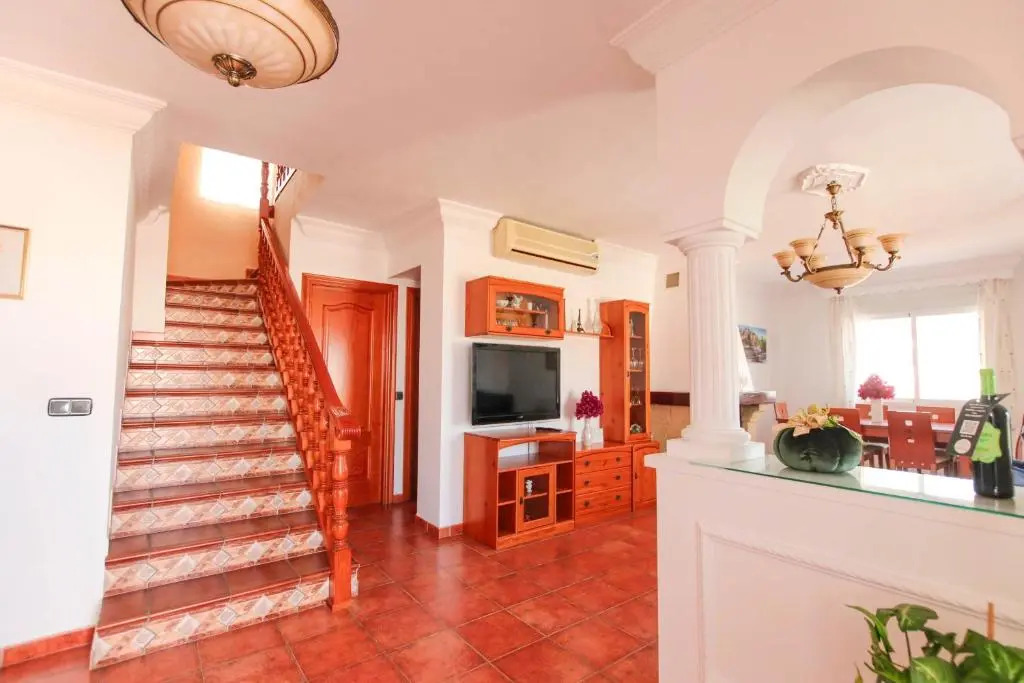 TESS Villa Pastora