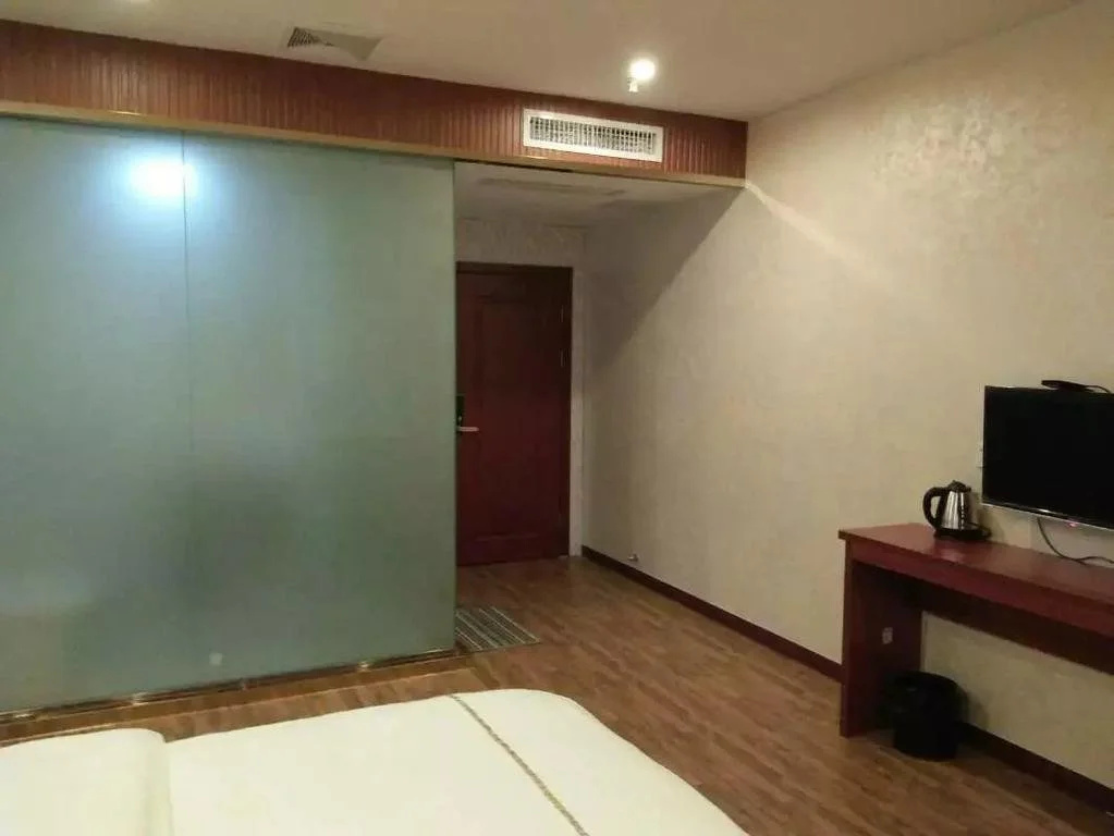 Xiangnan Business Hotel